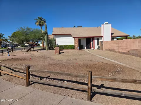1122 W Carson Dr, Tempe, AZ 85282
