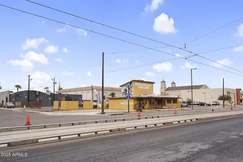 Exterior - 1318 E Jefferson St, Phoenix, AZ 85034 photo 15 of 15