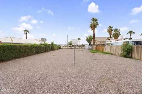 Exterior - 1318 E Jefferson St, Phoenix, AZ 85034 photo 4 of 15