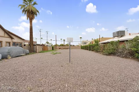 Exterior - 1318 E Jefferson St, Phoenix, AZ 85034 photo 7 of 15
