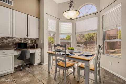 Dining - 16024 S 7th Dr, Phoenix, AZ 85045 photo 2 of 3