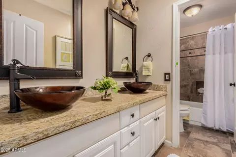 Bath - 16024 S 7th Dr, Phoenix, AZ 85045 photo 4 of 4
