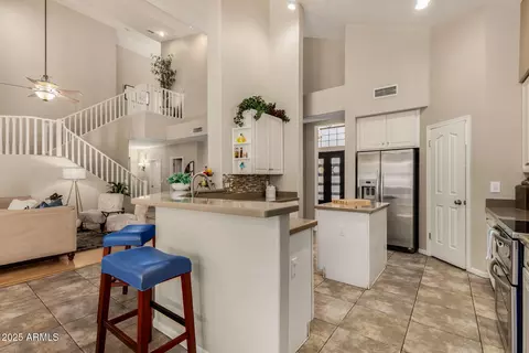 Kitchen - 16024 S 7th Dr, Phoenix, AZ 85045 photo 1 of 2