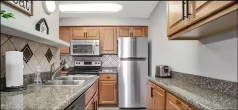 7625 E Camelback Rd #B101, Scottsdale, AZ 85251