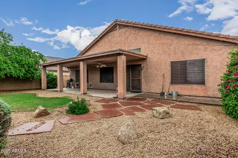 Exterior - 461 E Pinto Dr, Gilbert, AZ 85296 photo 3 of 6