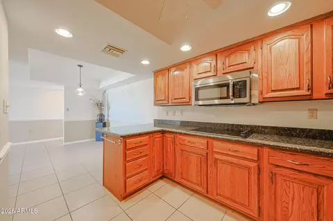 17404 N 99th Ave #306, Sun City, AZ 85373