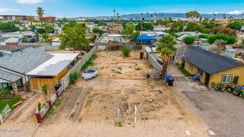 3731 E Fillmore St #11, Phoenix, AZ 85008