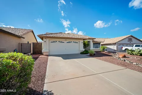 10763 W Runion Dr, Sun City, AZ 85373