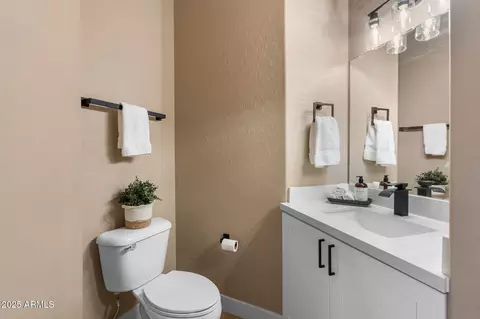 Bath - 7354 E Sandia Cir, Mesa, AZ 85207 photo 6 of 6