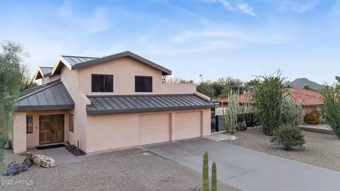 Exterior - 11816 N Bancroft Dr, Phoenix, AZ 85028 photo 28 of 32
