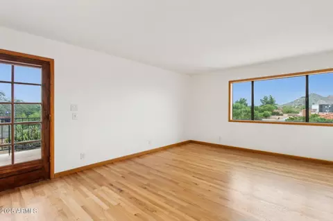 Living - 11816 N Bancroft Dr, Phoenix, AZ 85028 photo 6 of 6