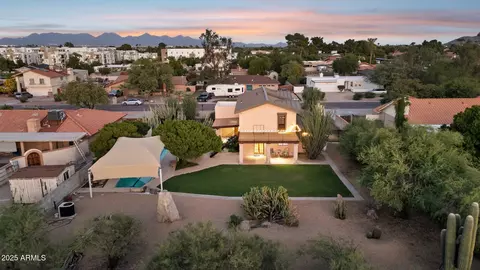 View/Area - 11816 N Bancroft Dr, Phoenix, AZ 85028 photo 2 of 3