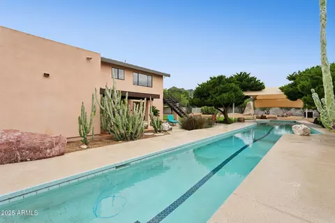 Exterior - 11816 N Bancroft Dr, Phoenix, AZ 85028 photo 11 of 32