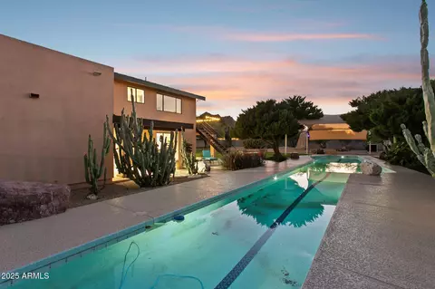 Exterior - 11816 N Bancroft Dr, Phoenix, AZ 85028 photo 17 of 32