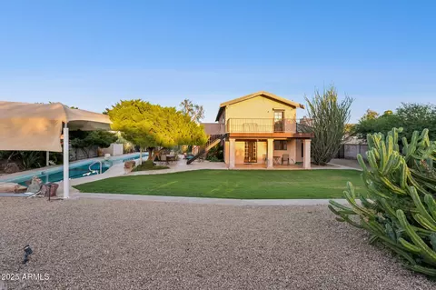 Exterior - 11816 N Bancroft Dr, Phoenix, AZ 85028 photo 25 of 32