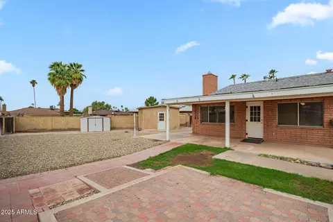Exterior - 1233 E Watson Dr, Tempe, AZ 85283 photo 8 of 9