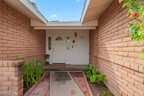 Other - 1233 E Watson Dr, Tempe, AZ 85283 photo 5 of 7