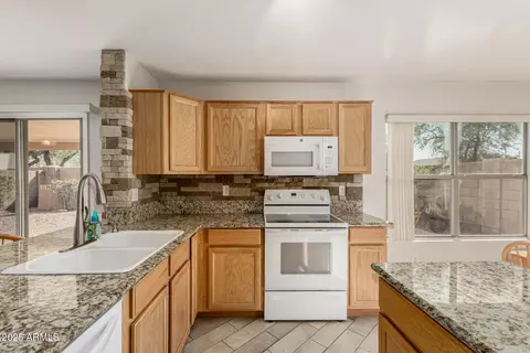 1717 E Milky Way, Gilbert, AZ 85295 photo 7