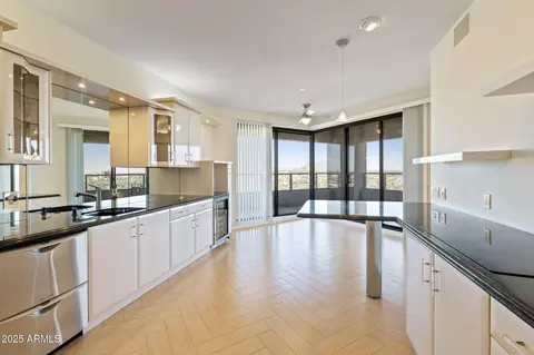 1040 E Osborn Rd #1602, Phoenix, AZ 85014