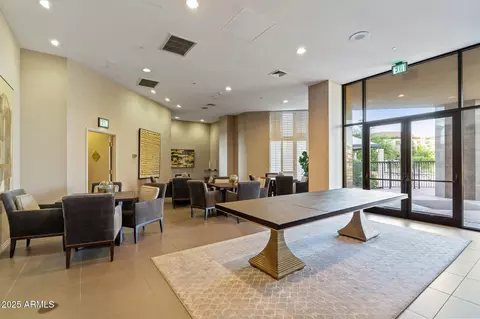 View/Area - 1040 E Osborn Rd #1602, Phoenix, AZ 85014 photo 3 of 3