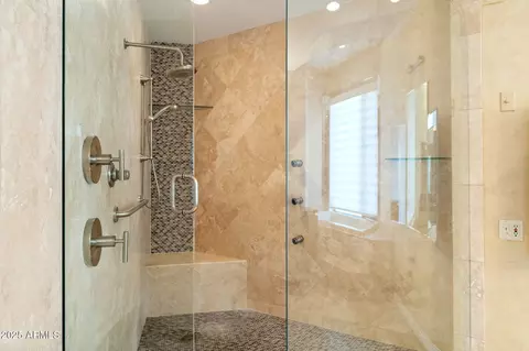 Bath - 1040 E Osborn Rd #1602, Phoenix, AZ 85014 photo 4 of 8