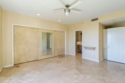 Bedroom - 1040 E Osborn Rd #1602, Phoenix, AZ 85014 photo 6 of 8