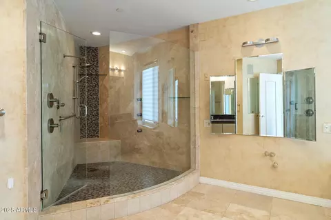 Bath - 1040 E Osborn Rd #1602, Phoenix, AZ 85014 photo 5 of 8