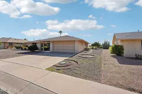 10215 W White Mountain Rd, Sun City, AZ 85351