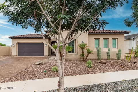 3010 E Desert Ln, Phoenix, AZ 85042