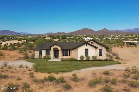 1688 E Creek Canyon Rd, Phoenix, AZ 85086