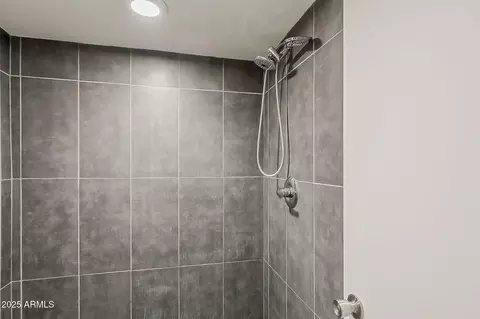 Bath - 531 E Roanoke Ave #D, Phoenix, AZ 85004 photo 3 of 3