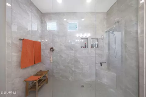 Bath - 7226 E Orion St, Mesa, AZ 85207 photo 2 of 4