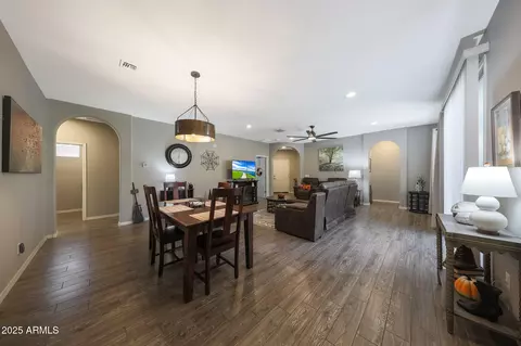 Dining - 7226 E Orion St, Mesa, AZ 85207 photo 2 of 2