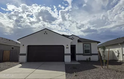 5463 E Axle Ln, San Tan Valley, AZ 85140
