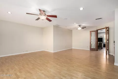 58 E Canterbury Ct, Phoenix, AZ 85022 photo 6