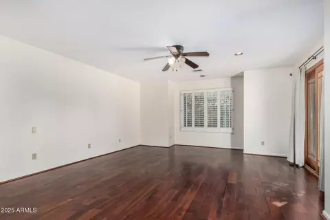 58 E Canterbury Ct, Phoenix, AZ 85022 photo 18