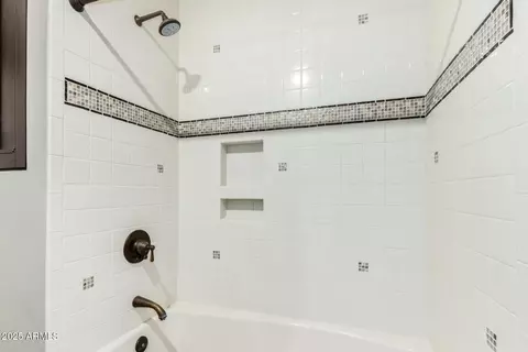 58 E Canterbury Ct, Phoenix, AZ 85022 photo 31
