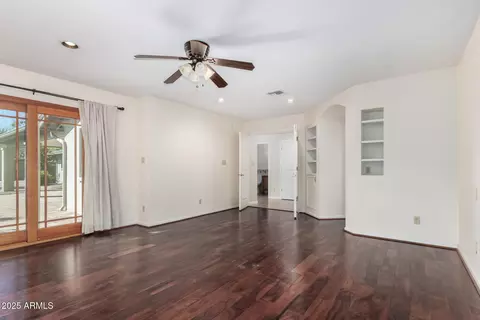 58 E Canterbury Ct, Phoenix, AZ 85022 photo 19