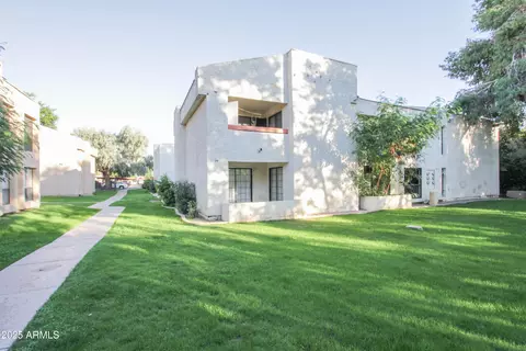 3119 W Cochise Dr #109, Phoenix, AZ 85051