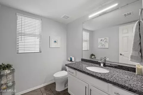 Bath - 2027 E Parkside Ln, Phoenix, AZ 85024 photo 3 of 4