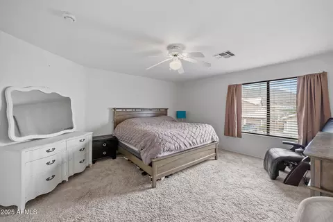 Bedroom - 2027 E Parkside Ln, Phoenix, AZ 85024 photo 4 of 5