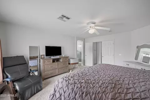 Bedroom - 2027 E Parkside Ln, Phoenix, AZ 85024 photo 5 of 5