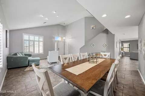 Dining - 2027 E Parkside Ln, Phoenix, AZ 85024 photo 1 of 4