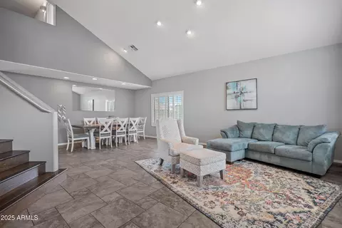 Other - 2027 E Parkside Ln, Phoenix, AZ 85024 photo 1 of 11