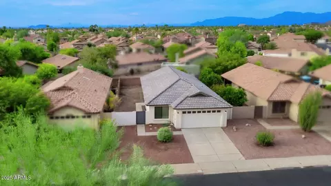 3925 E Graythorn St, Phoenix, AZ 85044