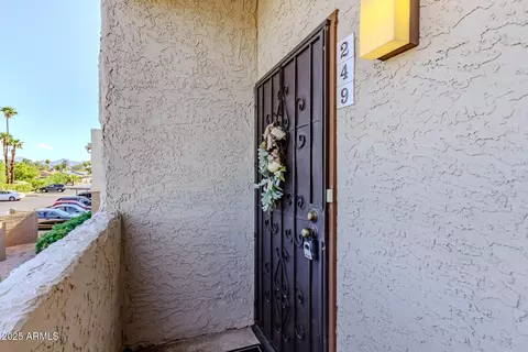 4554 E Paradise Village Pkwy N #249, Phoenix, AZ 85032