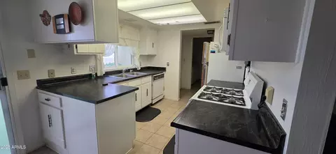 Kitchen - 302 N Sage St, Pearce, AZ 85625 photo 1 of 4