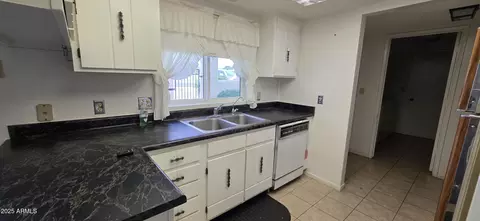 Kitchen - 302 N Sage St, Pearce, AZ 85625 photo 2 of 4