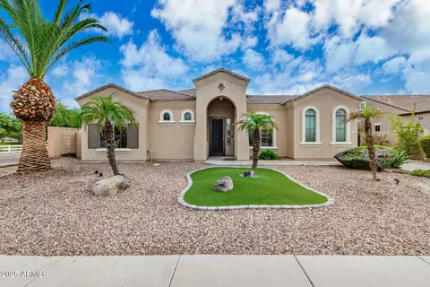 789 E San Carlos Way, Chandler, AZ 85249