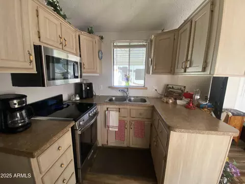2126 S Dakota Ave, Apache Junction, AZ 85119 photo 7